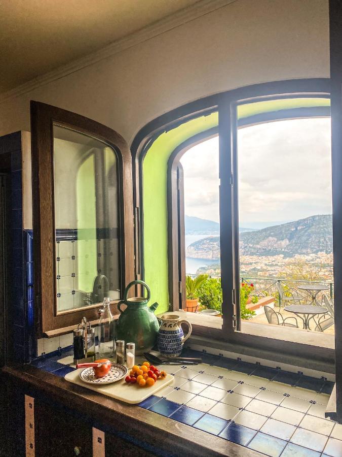 Villa Monica B&B Соренто Екстериор снимка