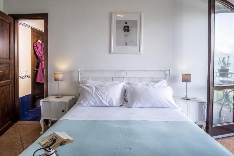 Villa Monica B&B Соренто Екстериор снимка