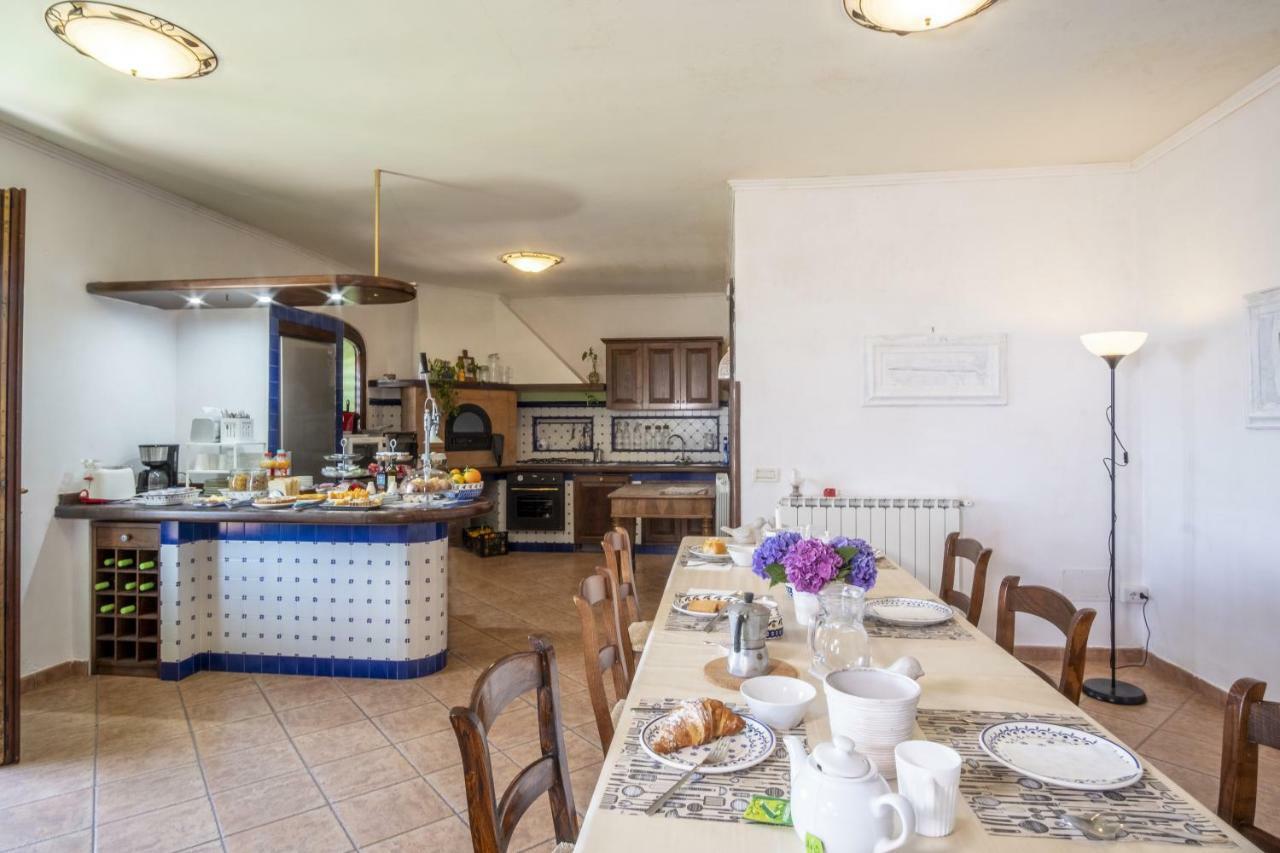 Villa Monica B&B Соренто Екстериор снимка