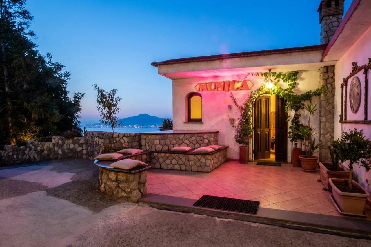 Villa Monica B&B Соренто Екстериор снимка